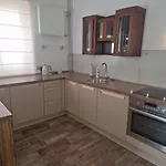 View דירה *